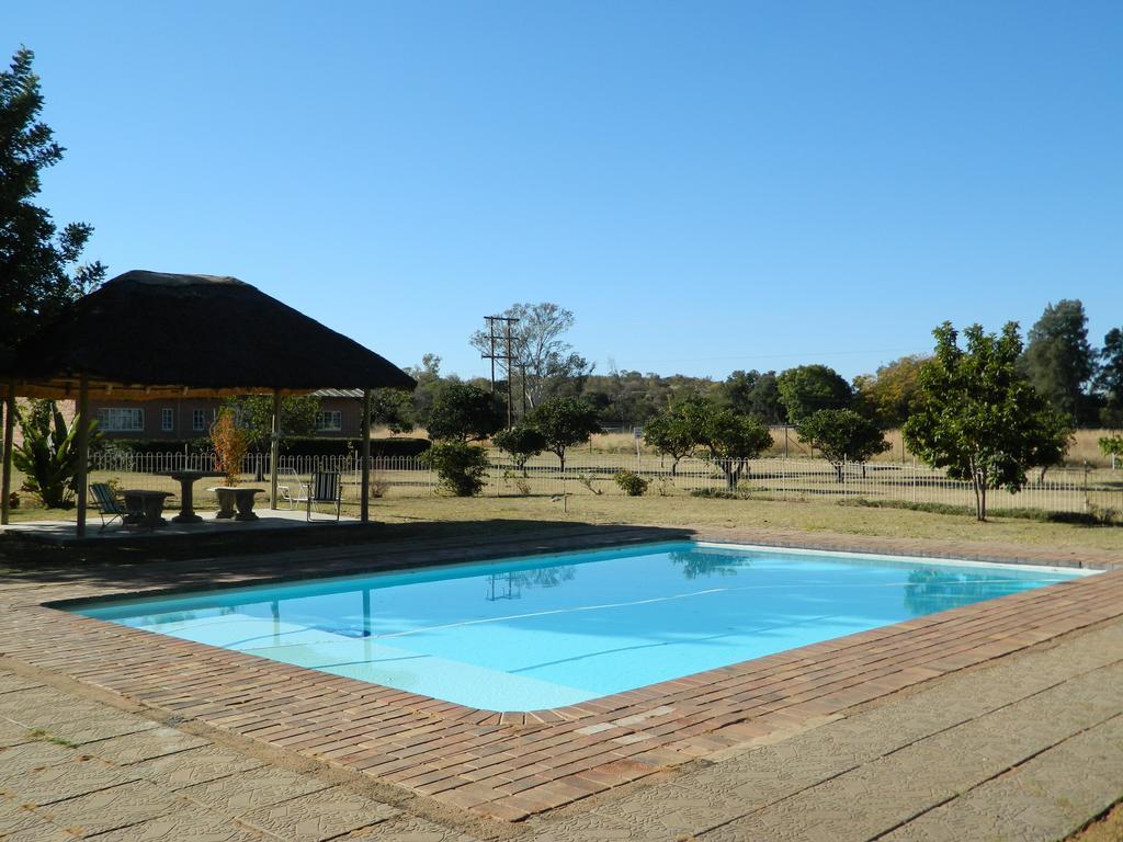 Linga-Longa Hotel Bela-Bela Kültér fotó