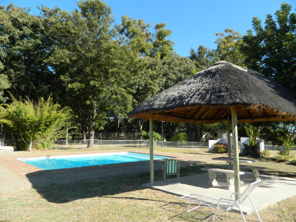 Linga-Longa Hotel Bela-Bela Kültér fotó
